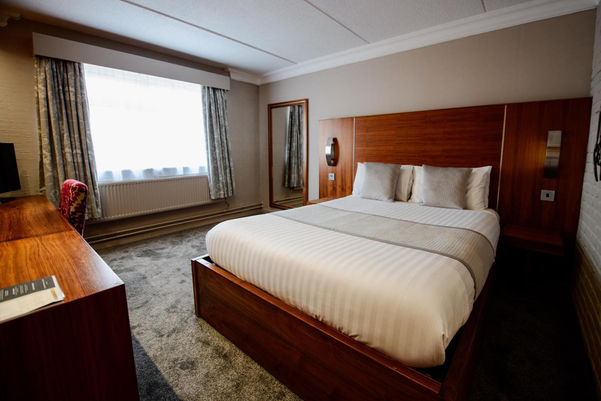 The Crown Hotel Bawtry-Донкастер Экстерьер фото