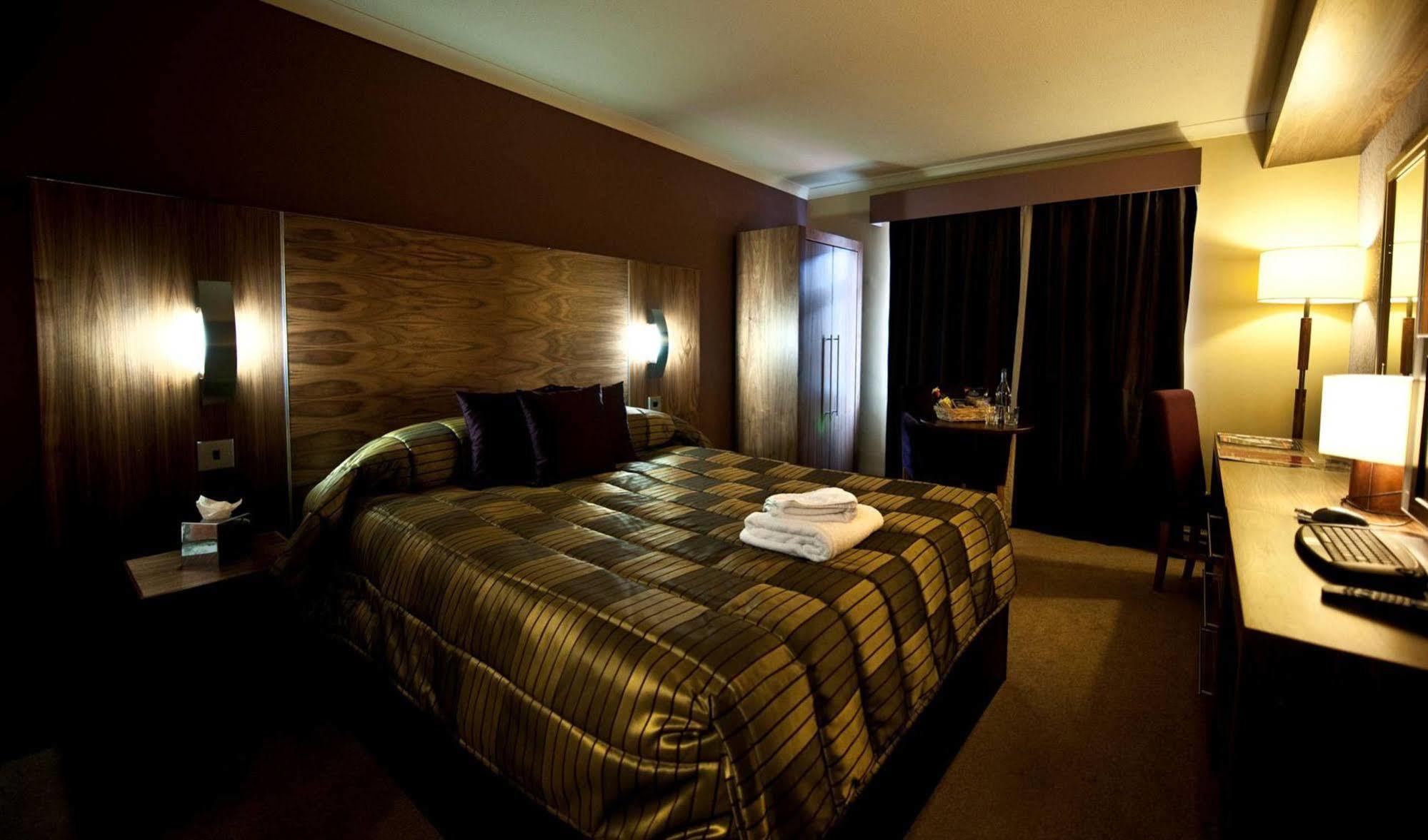 The Crown Hotel Bawtry-Донкастер Экстерьер фото